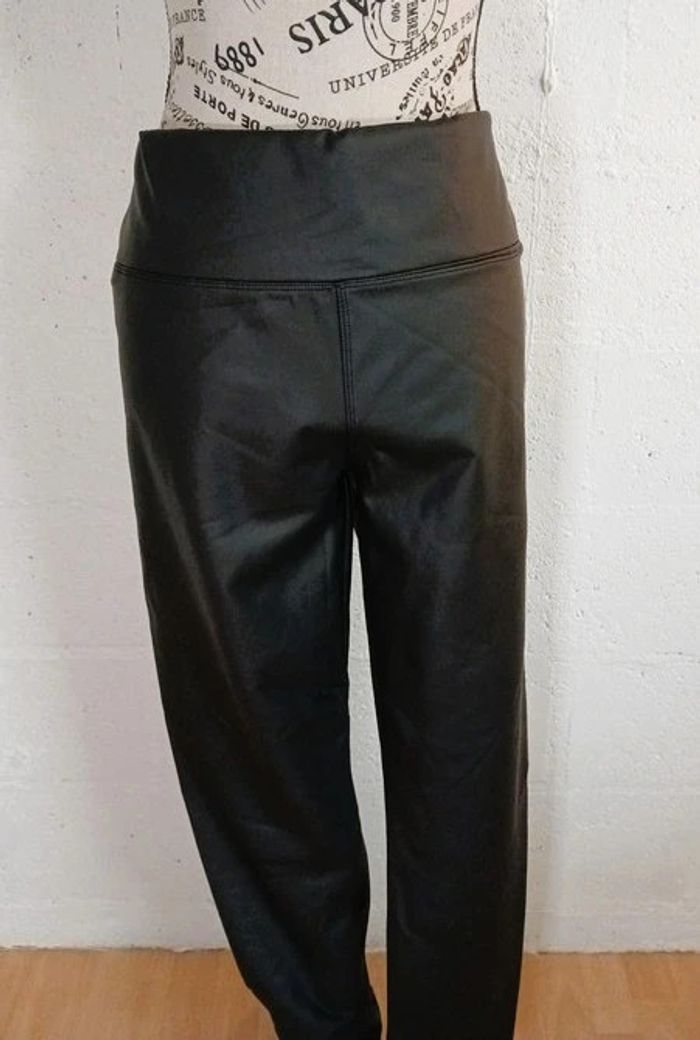 🖤 Legging simili cuir – Taille 4XL – État impeccable - photo numéro 2