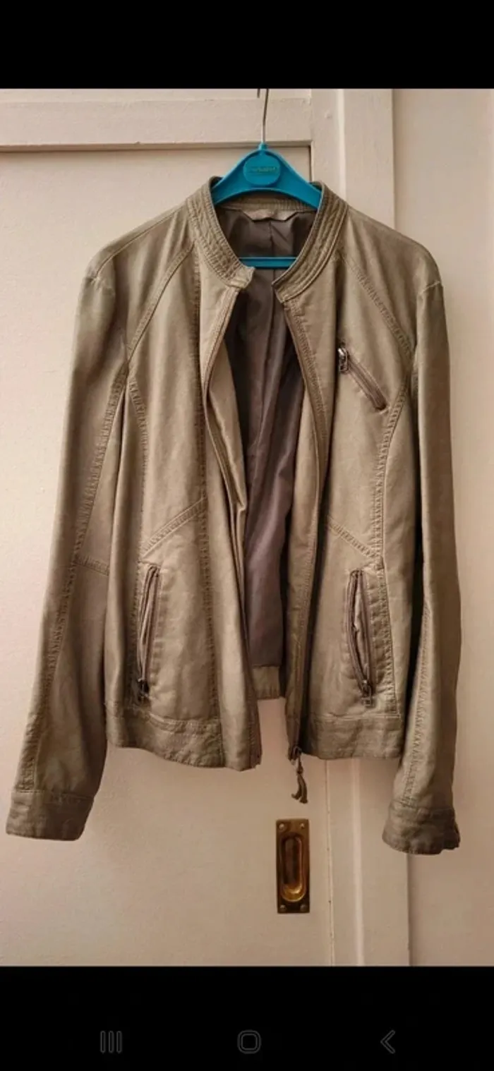 Veste kaki manches longues