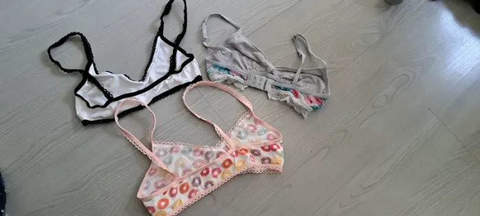 Lot 1ers soutien gorge en coton - photo numéro 2