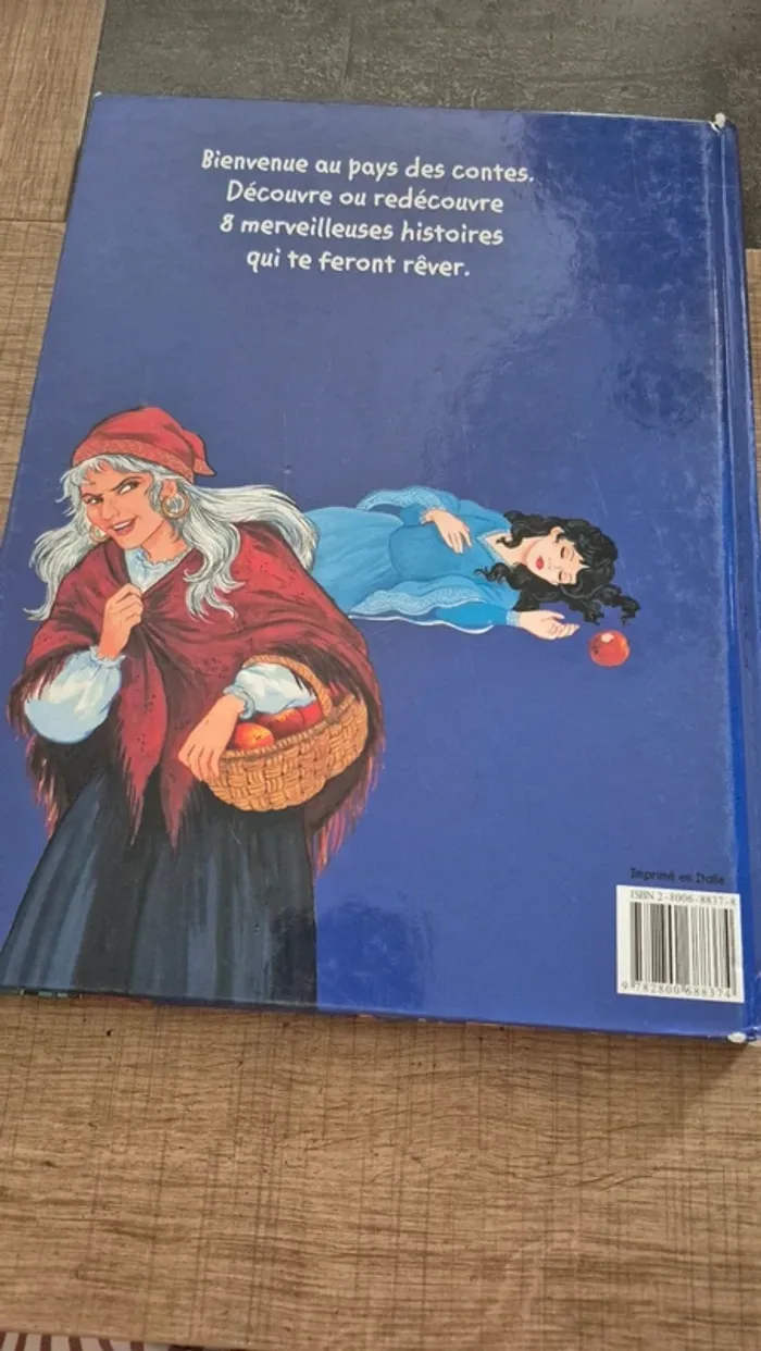 Livre "Au pays des contes" - photo numéro 2