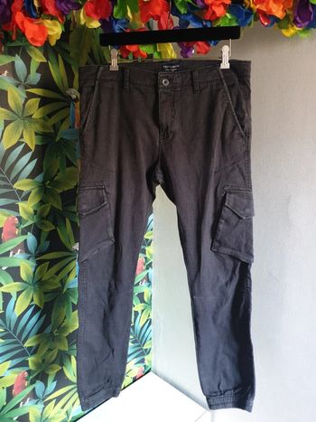 Pantalon cargo chevilles resserrées