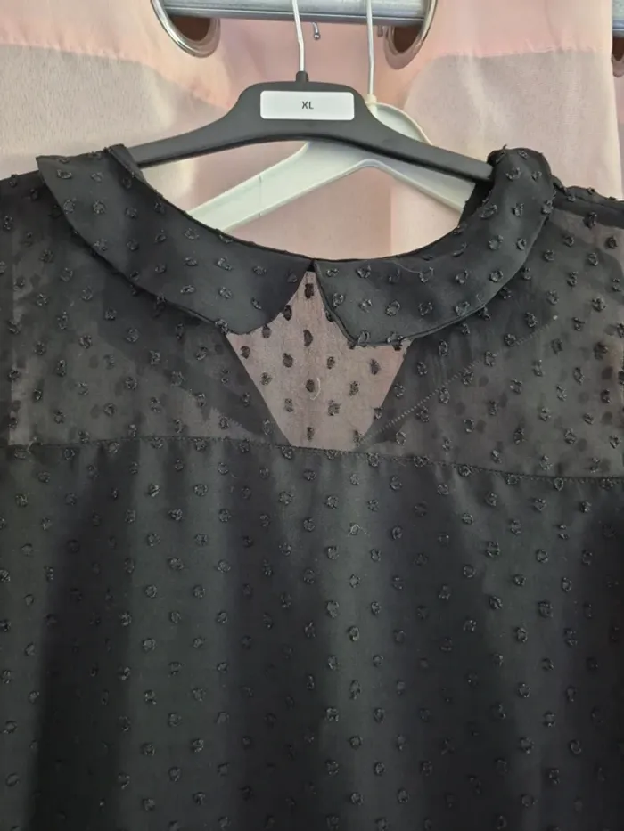 Blouse noire - photo numéro 3