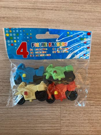 Lot de 4 gommes en forme de moto