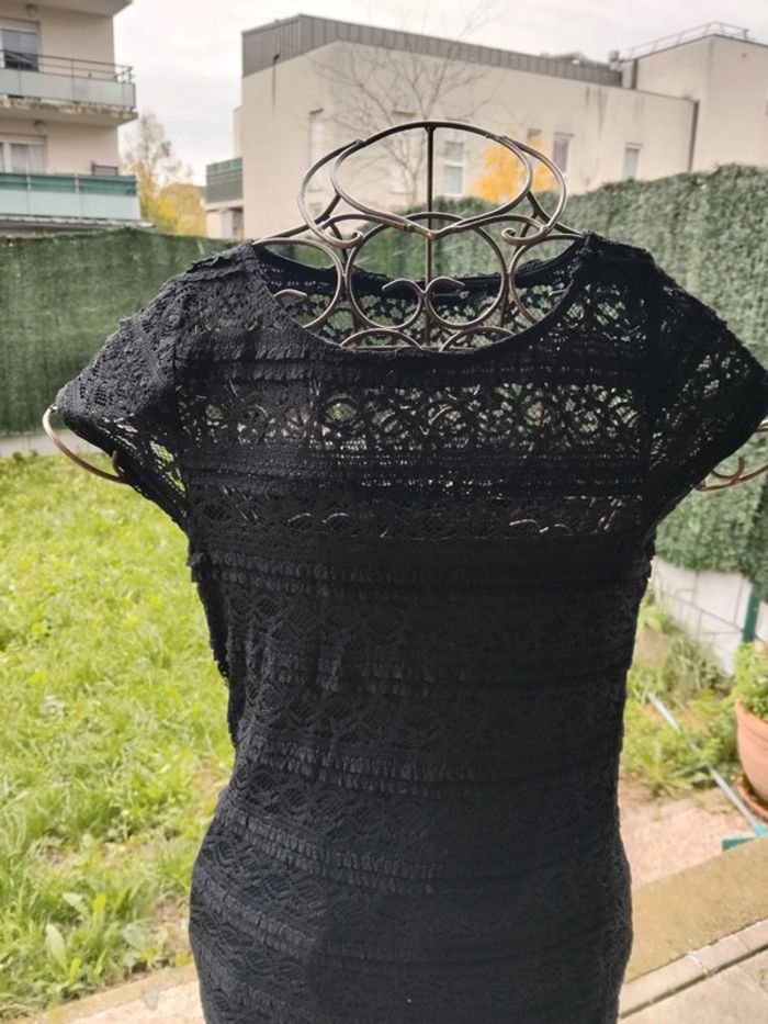 Robe brodée - photo numéro 3
