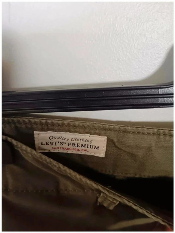C1 Pantalon kaki Levi's w31 - photo numéro 3