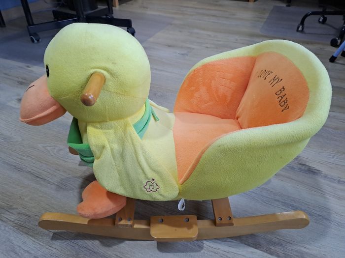 Canard à bascule en bois et velours