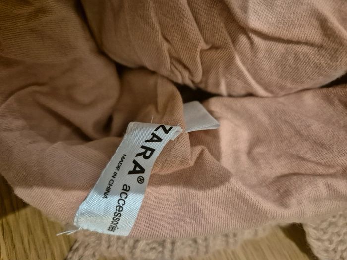 Bonnet avec pompon - photo numéro 2