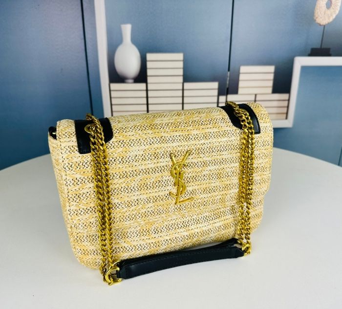 Yves Saint Laurent  962389 - photo numéro 3