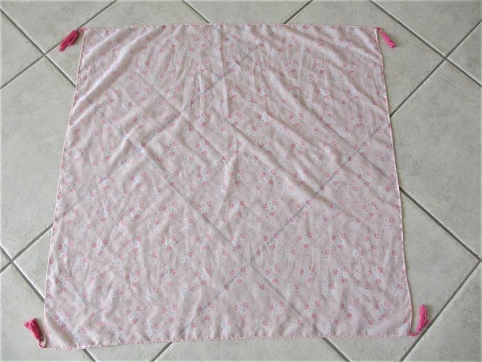 Foulard carré à petites fleurs stylisées fille Vertbaudet 71 x 71 cm