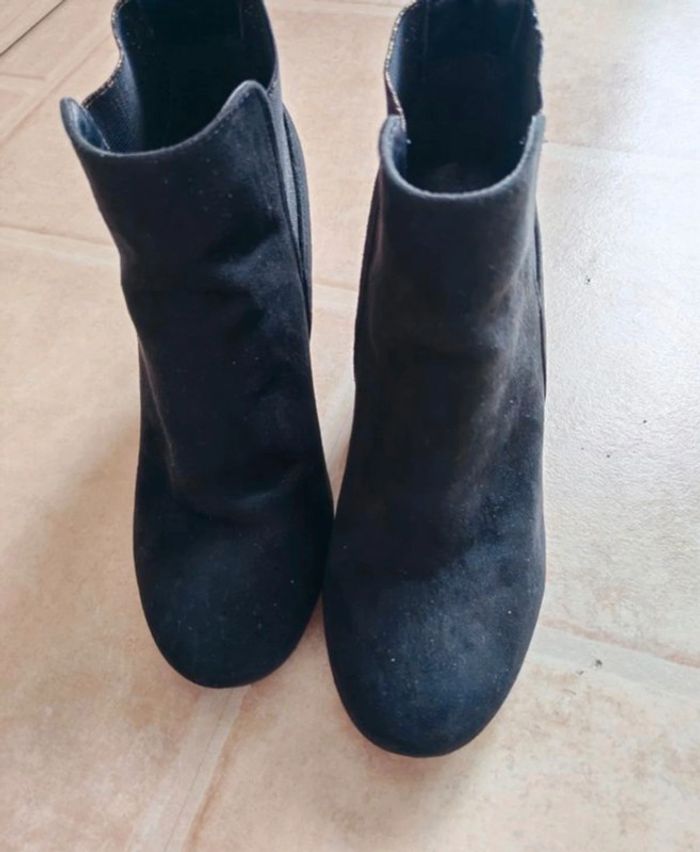 Bottines type daim taille 37 - photo numéro 4