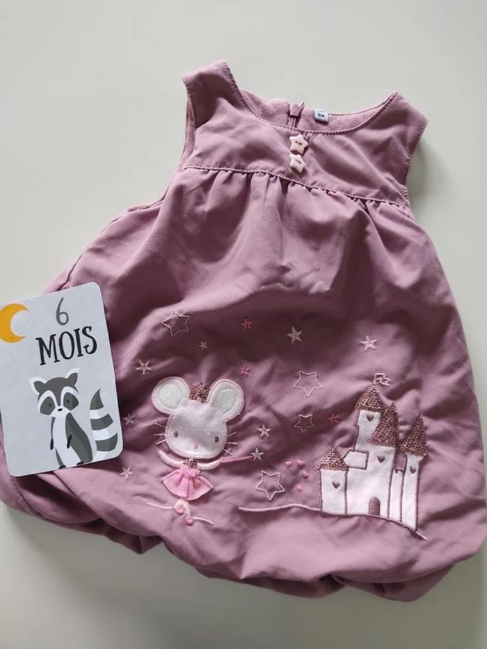 Robe épaisse taille 6 mois