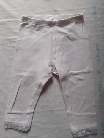 Corsaire blanc empiècement dentelle au bas