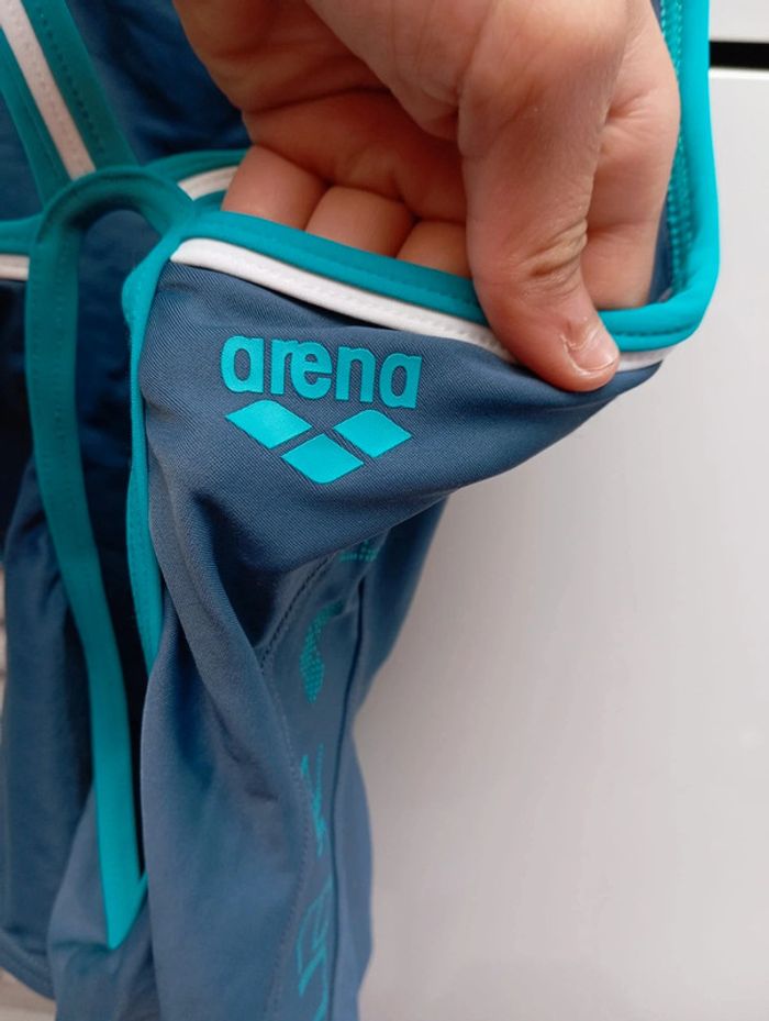 Maillot de bain 1 piece Arena 12-13 ans servi 3 ou 4 fois - photo numéro 11
