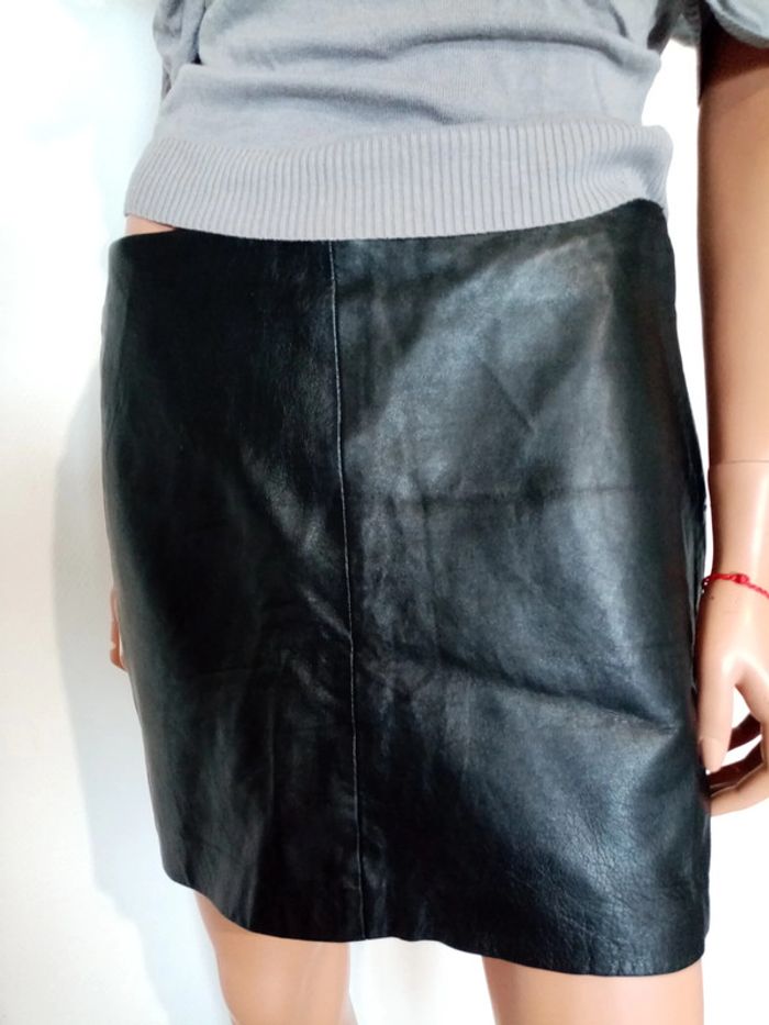 Jupe en cuir taille 38