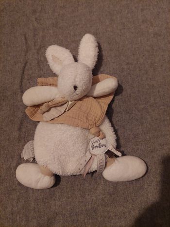 Doudou lapin happy wild Doudou et Compagnie 