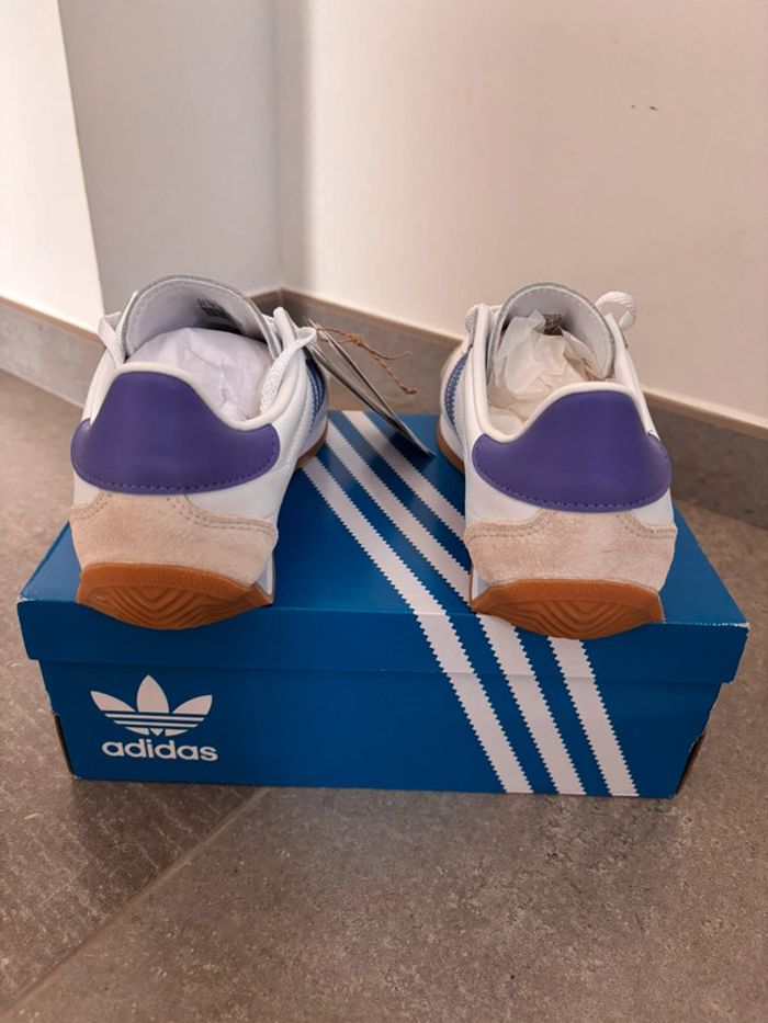Sneakers Adidas Country OG neuves Taille 39 1/3 - photo numéro 5