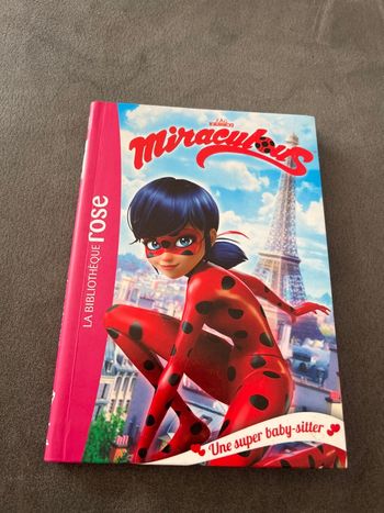 Livre bibliothèque rose miraculous tome 1