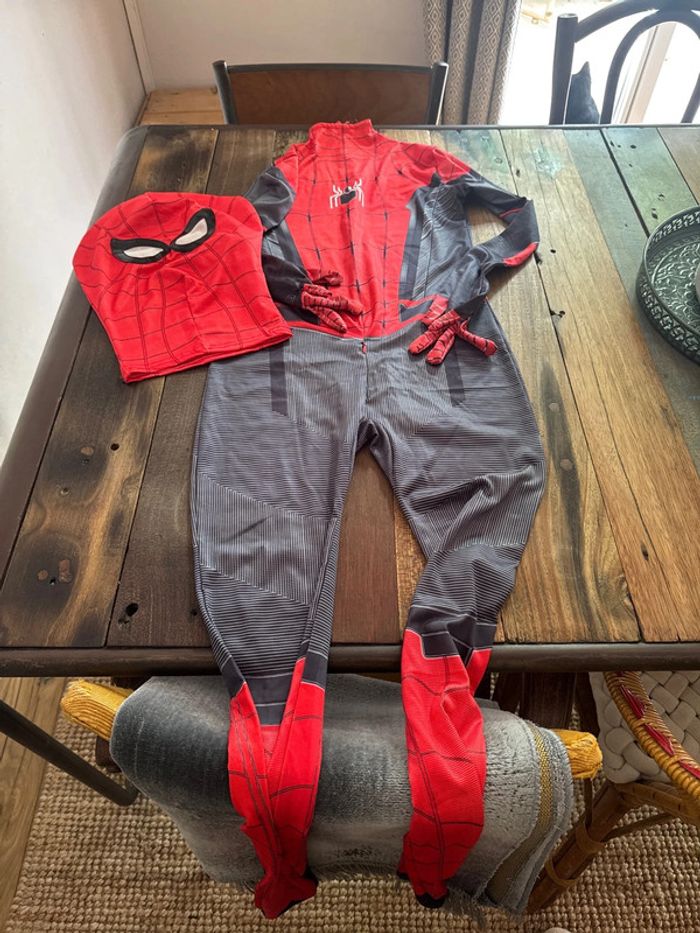 Déguisement Spiderman 140 cms