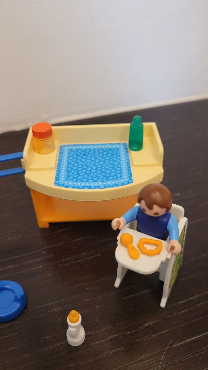 La chambre à coucher de bébé Playmobil 5304 - photo numéro 4