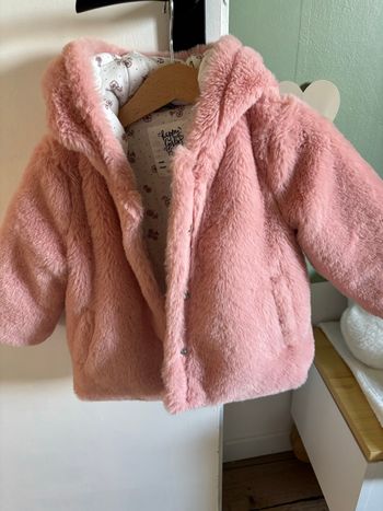 Veste en fausse fourrure bébé