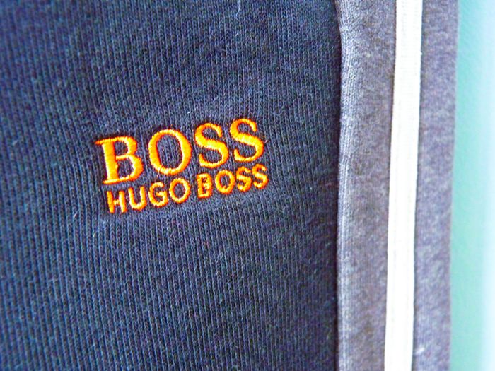 Jogging garçon 14 ans Hugo Boss noir pantalon sport bas survêtement  TBE - photo numéro 3