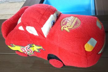 Peluche Cars et coussin à suspendre CARS