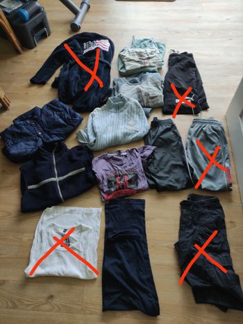 Vetement garçon 10 ans vendu en lot ou a l'unité AVD.44