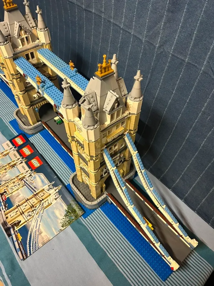 Lego Creator 10214 Tower Bridge - photo numéro 4