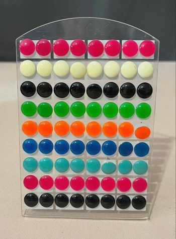 Plaquette / lot de 36 paires de boucles d'oreilles fantaisie 