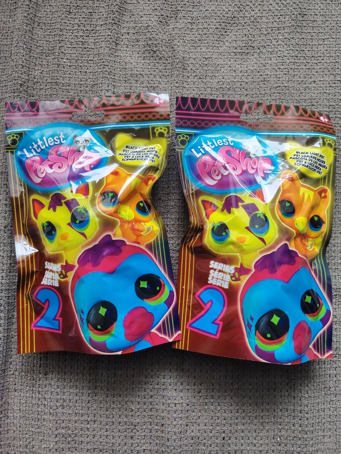 Lot de 2 littlest Petshop blacklight surprises série 2 neufs