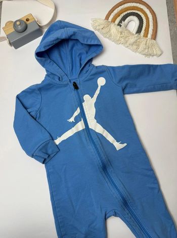 Combinaison Jordan baby garçon bleue taille 12 mois parfait état
