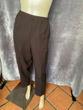 Pantalon classique taille 4 marron foncée