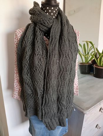 Écharpe chaude et longue en maille 