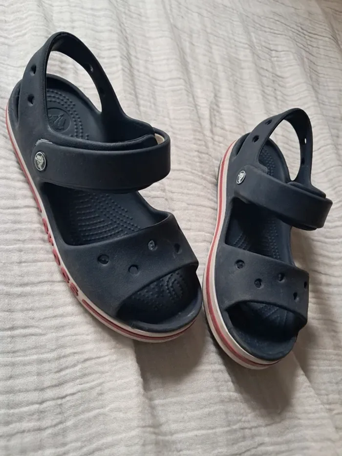 Crocs Kids’ Bayaband Sandal bleu marine 33/34