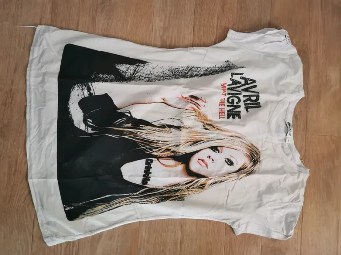 Tee shirt