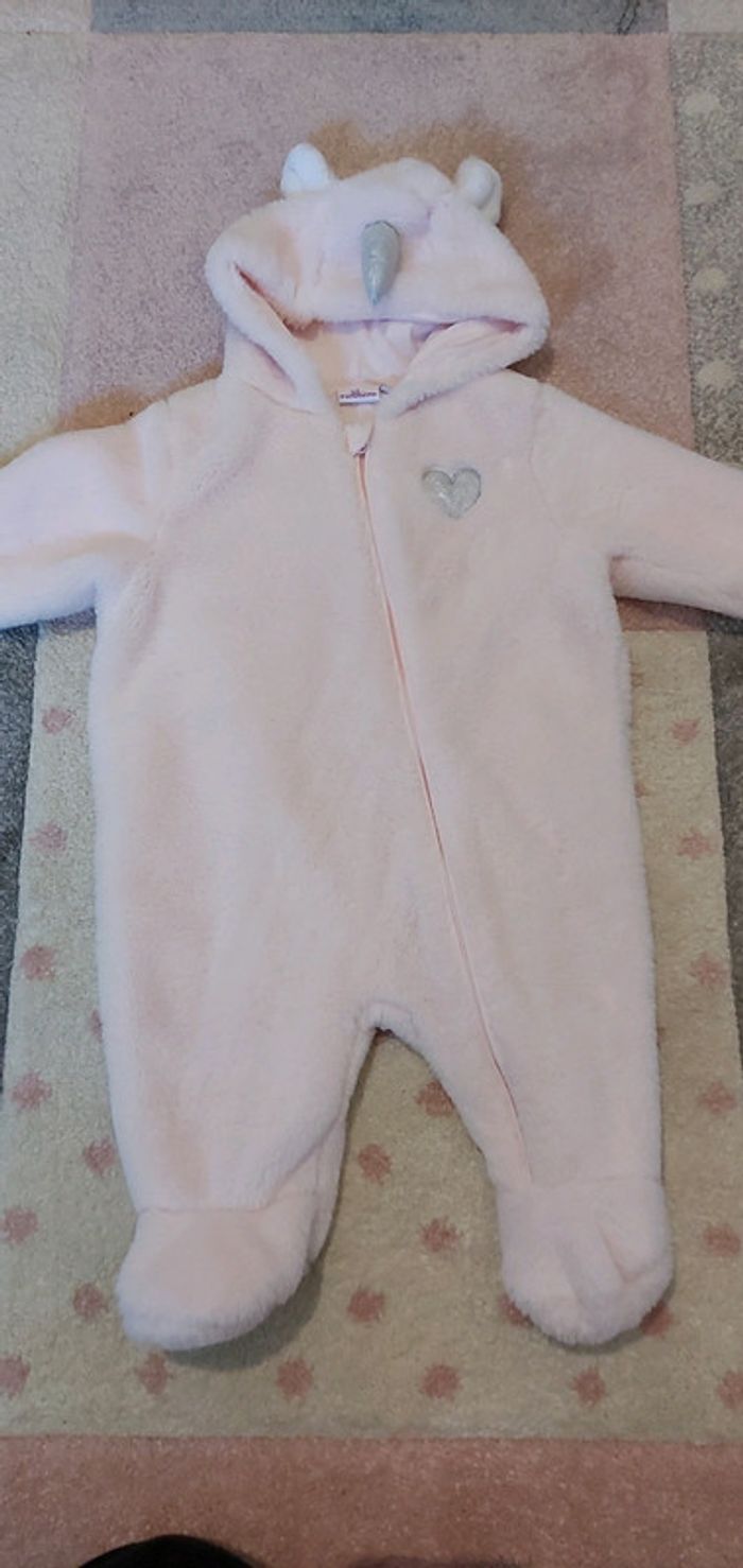 Combinaison toute douce 6 9 mois
