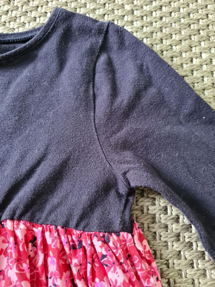 Robe mi saison rose et noire - 4 ans - photo numéro 5