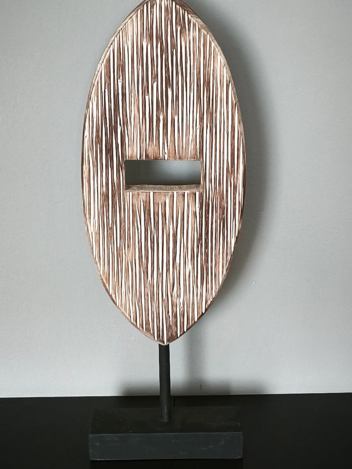 Décoration en bois léger