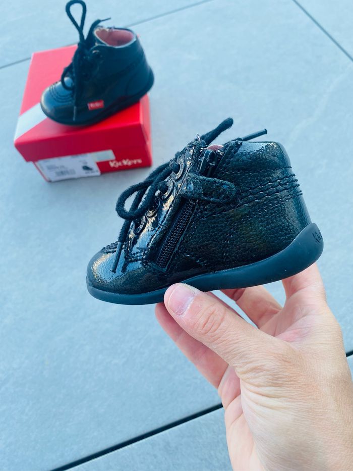 Chaussures kickers fille modèle vernis pointure 19 - photo numéro 6