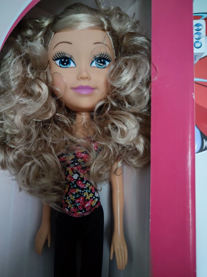 Poupée neuve 51 cm - photo numéro 2