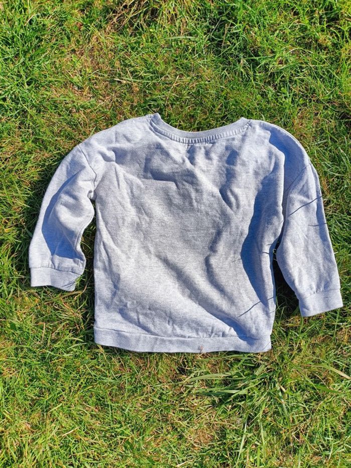 Pull avec sequins - photo numéro 3