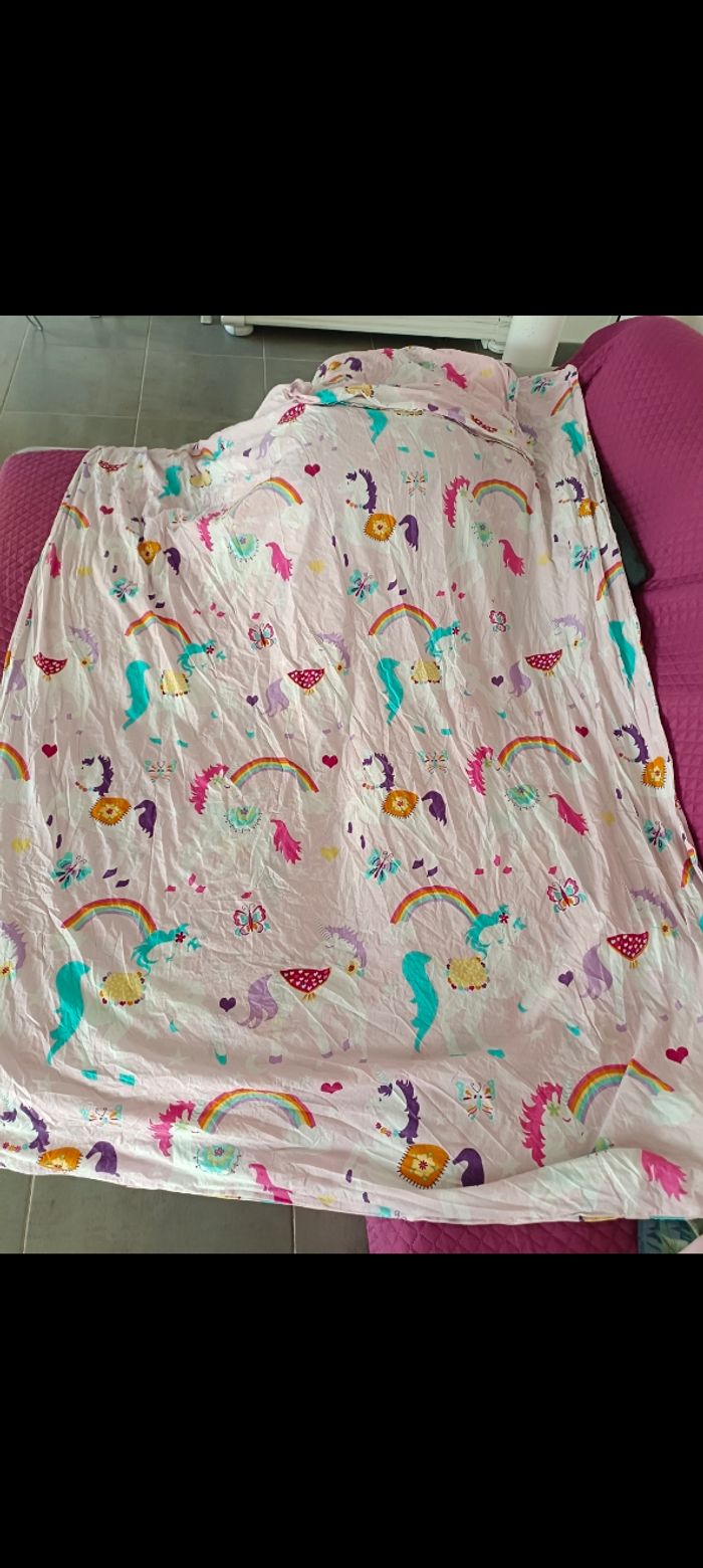 Housse de couette+ taie d'oreiller licornes 🦄 et arc en ciel 🌈