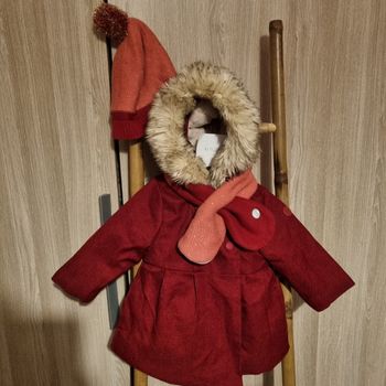 Manteau fille 6 mois  + bonnet + écharpe