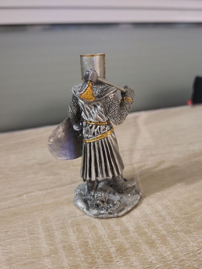 Vend figurine - photo numéro 2