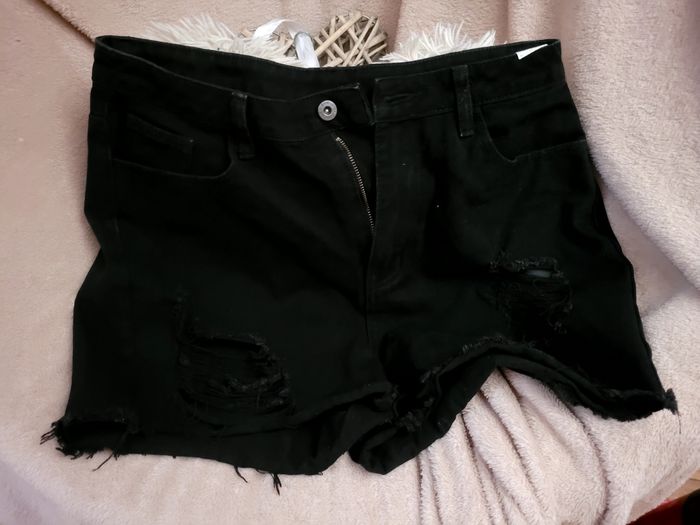 Short en jean noir - photo numéro 2