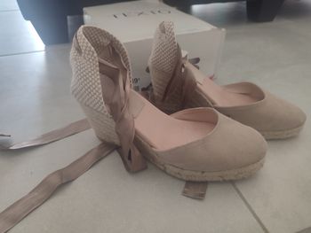 Chaussures femme t38 TEXTO