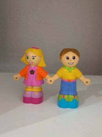 2 personnages jeu construction