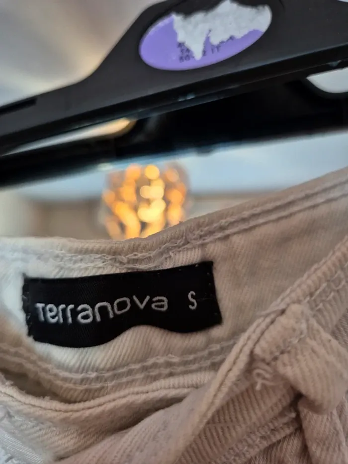 Short déchiré et effiloché - photo numéro 3