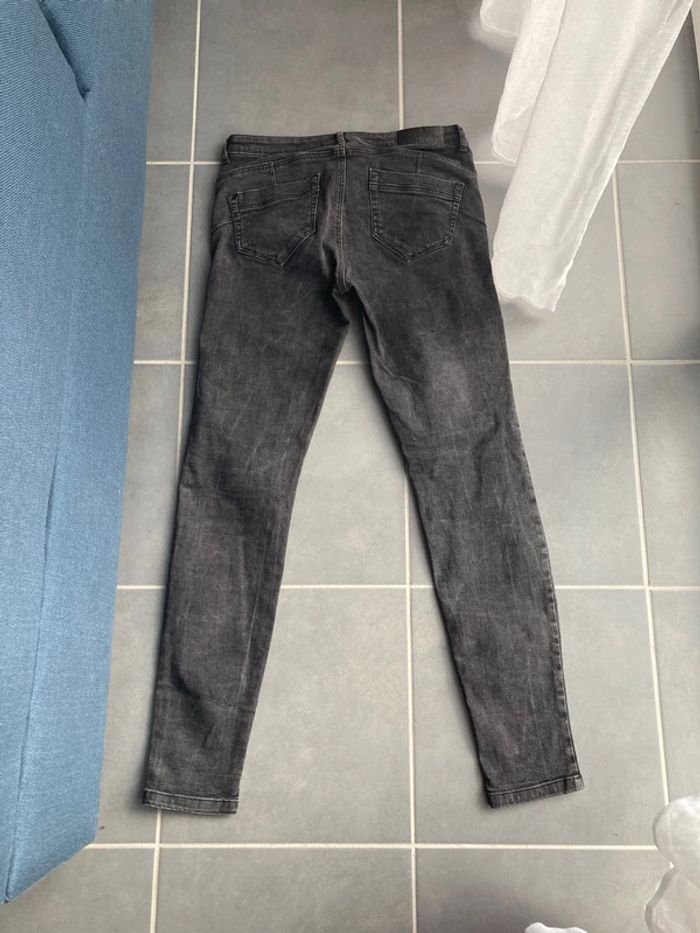 Jeans taille 38 - photo numéro 6