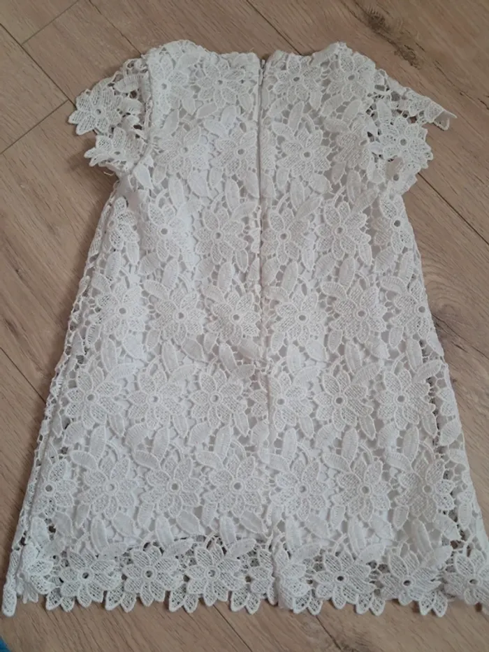 Robe blanche 3 ans - photo numéro 2